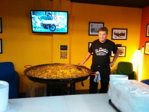 PAELLAS GIGANTES LA BAMBINA
